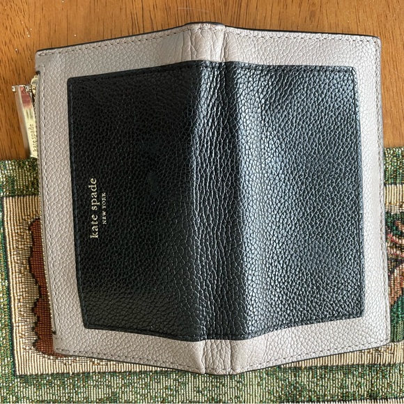 Kate ♠️ Spade small bifold Leila wallet - Picture 4 of 4